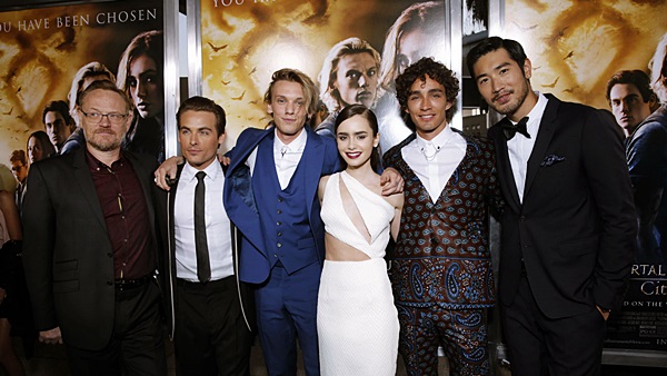 Jared Harris, Kevin Zegers, Jamie Campbell Bower, Lily Collins, Robert Sheehan, Godfrey Gao
